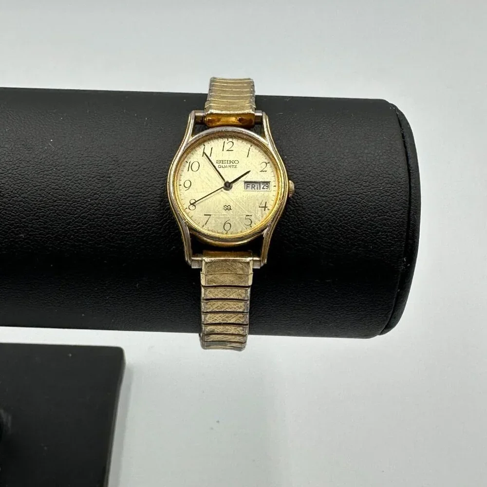 Vintage Seiko Watch Women Gold Tone Day Date Window Stretch Band Working 6.5
